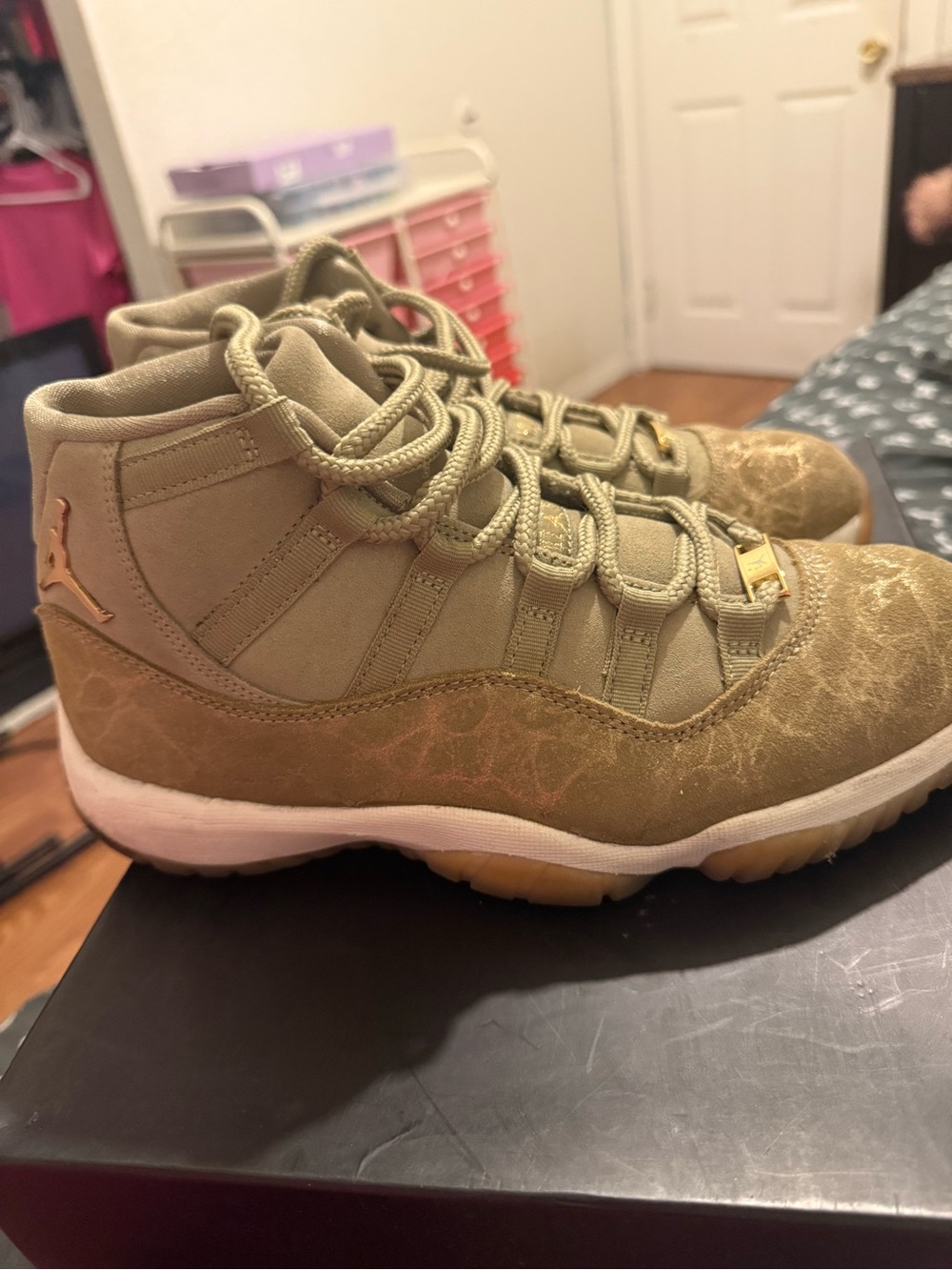 Jordan 11 - Picture 4 of 6